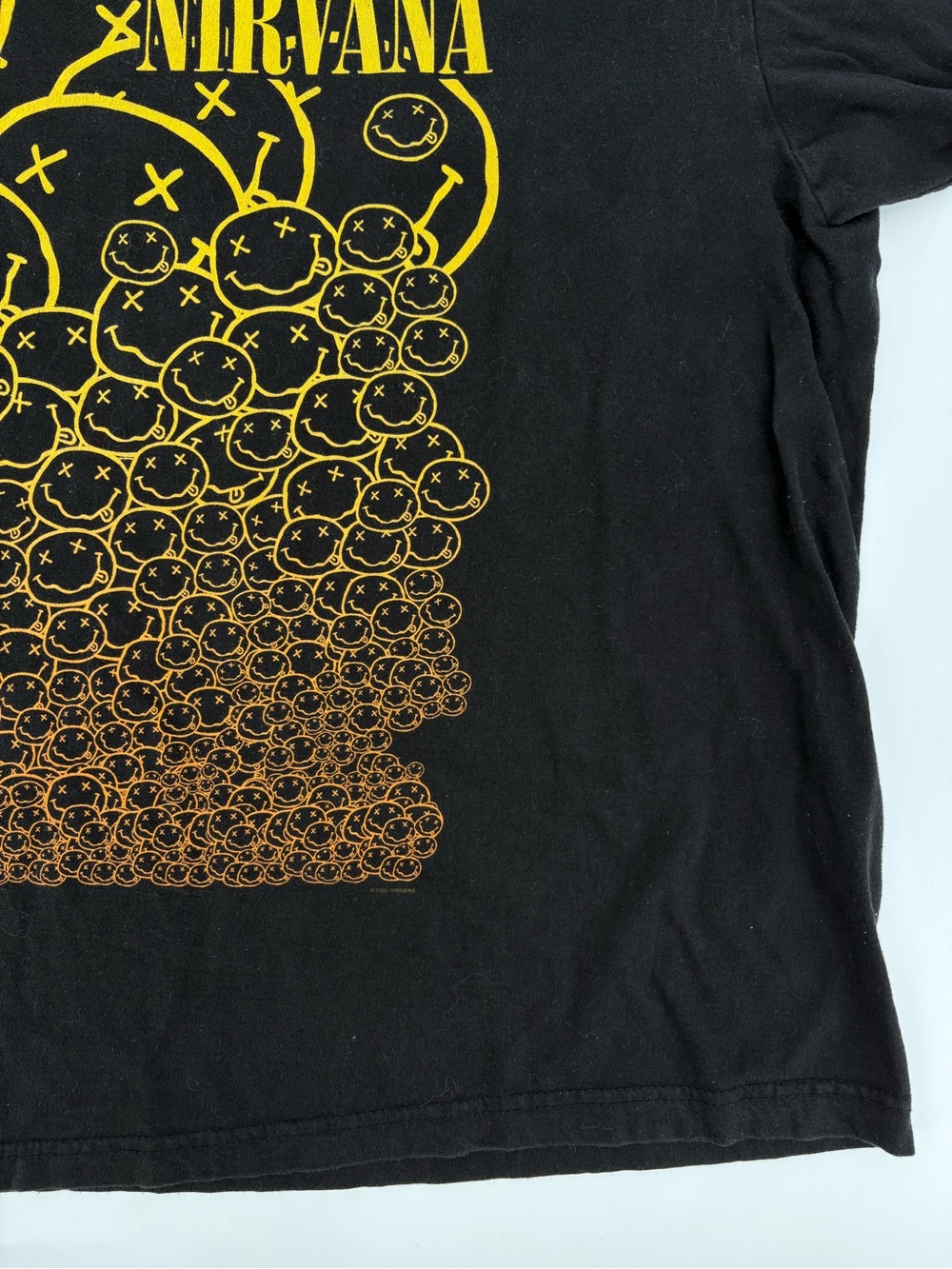 Y2K Nirvana Many Smiles Grunge Graphic 100% Cotton Soft T-shirt Top Unisex L - Picture 5 of 10